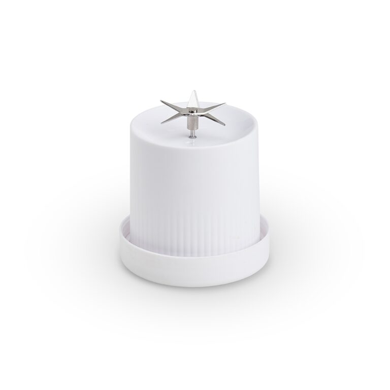 Garrafa-com-Misturador-380ml-18131d3-1705947143 (1)